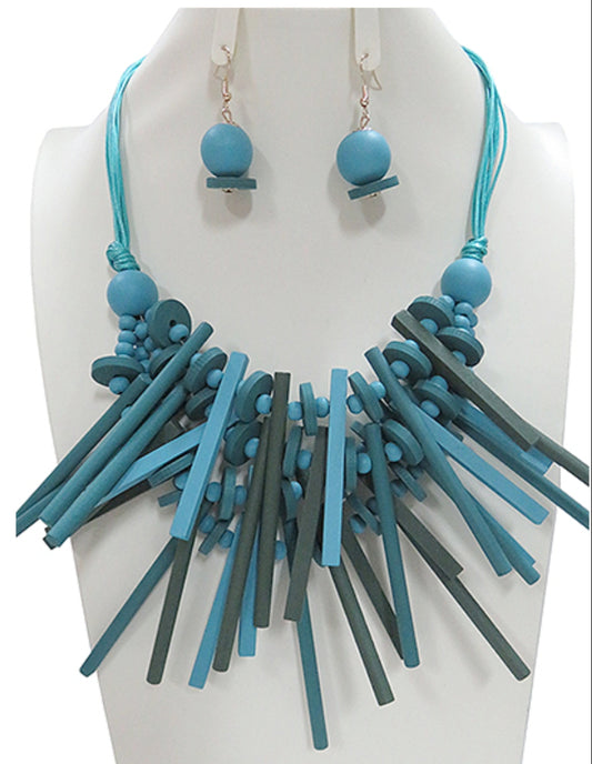 Blue spike necklace